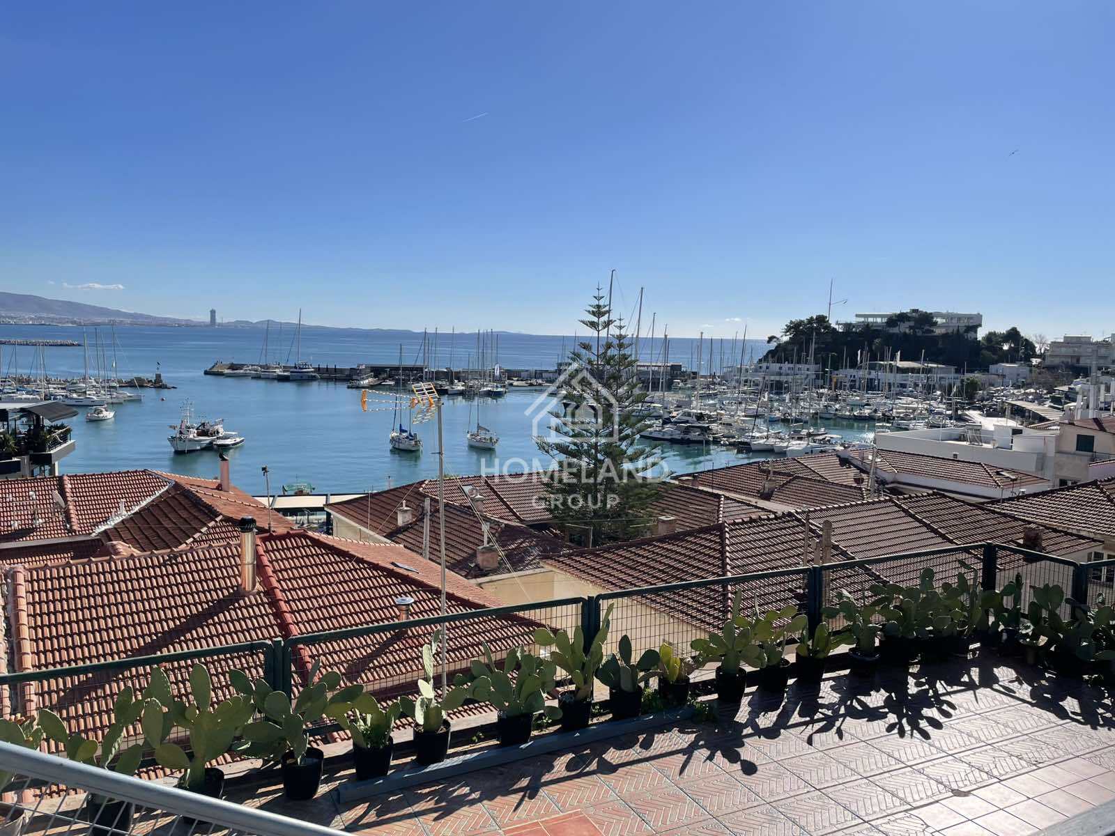 (for rent) Residential Apartment || Piraeus / Kastella - Passalimani - 160.0sq.m, 3 B/R,2.200€